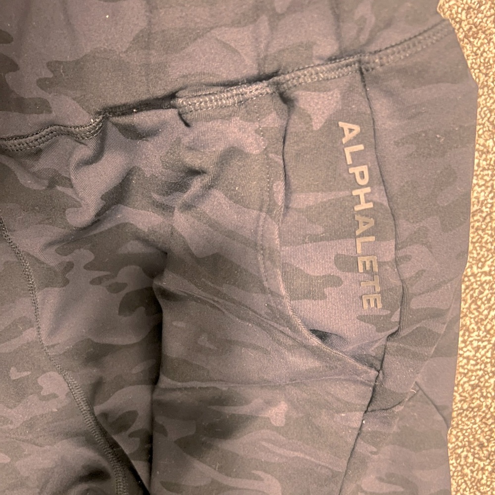 Alphalete joggers